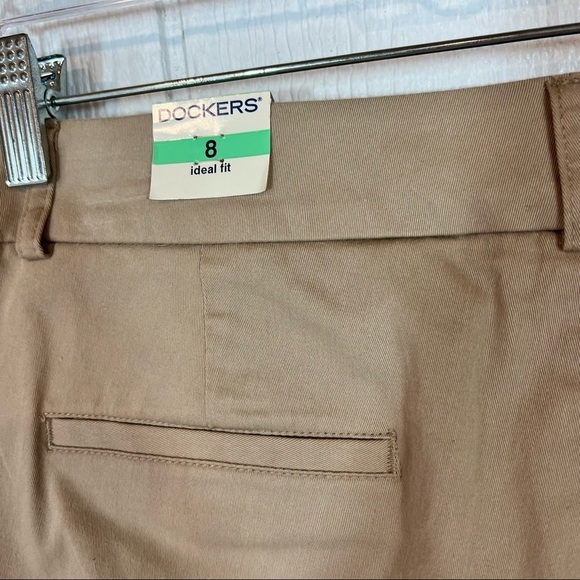 NEW Dockers Khaki Tan Bermuda Shorts Size 8 - Picture 4 of 7